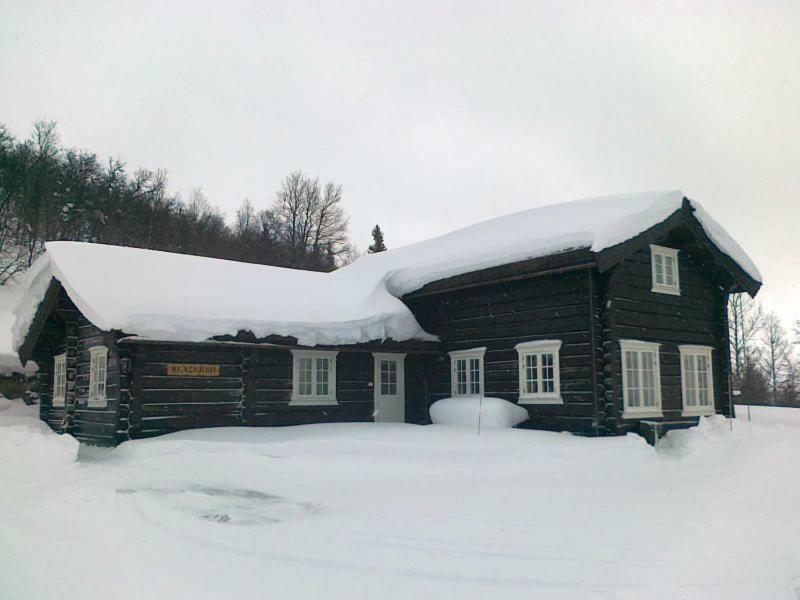 Blazerbu Four-Bedroom Chalet Myro Exterior foto